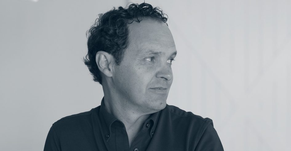 Alex Hutt — portrait