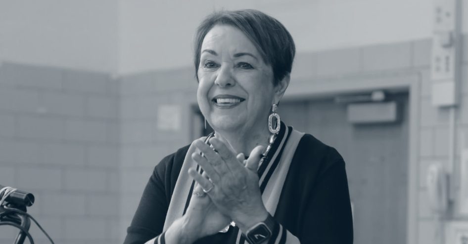 Debbie Phelps — portrait